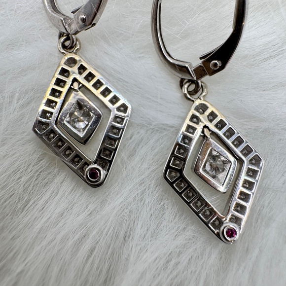 Roberto Coin 18kt white gold with 0.55tcw diamond converted drop earrings EUC - Picture 7 of 12